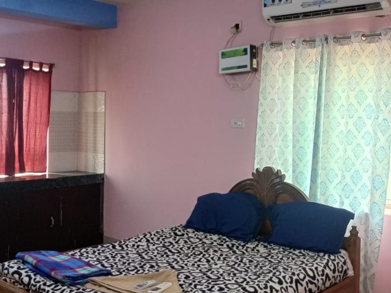 Deluxe Doble Bed AC Room