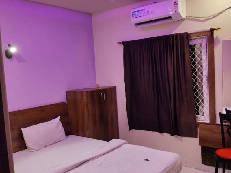 Standard Double Bed Non/Ac
