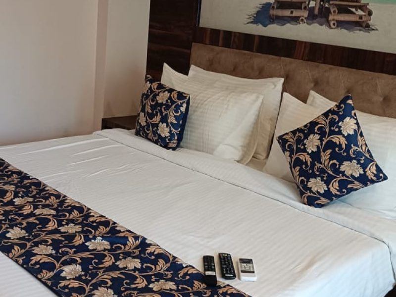 Standard Double Bed Ac